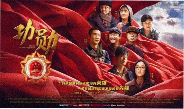 虹桥风雨楼亮灯轮廓与江面倒影